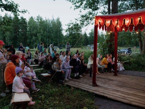 снять домик на озере недорого
